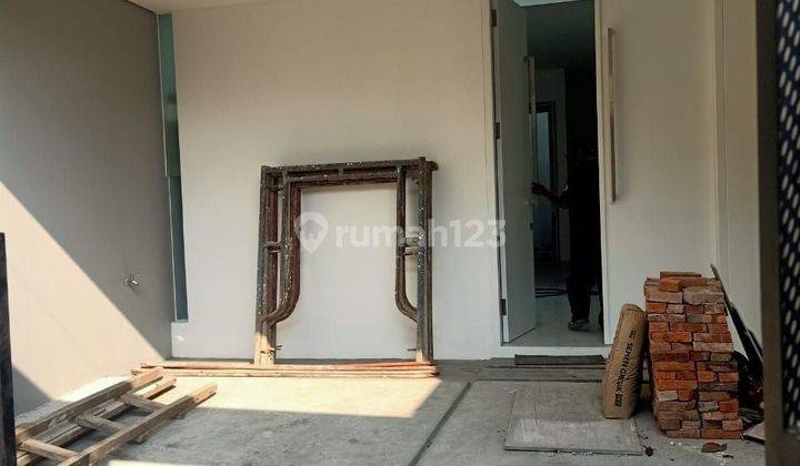 Rumah Cantik & Bagus Dlm Komplek Dekat Pasar Ambon Di Kayu Putih  2