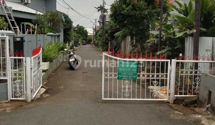 Land Plot Location 24-Hour Security Safe and Comfortable Land Plot Location 24-Hour Security Safe and Comfortable