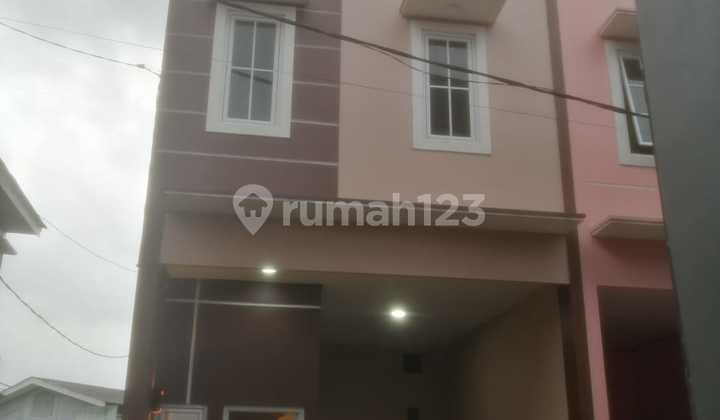 Rumah Murah 2,5 Lantai Dlm Cluster Lokasi Tidak