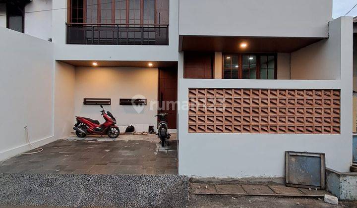 Rumah Cantii Dan Mewah Dalam Komplek Elit Lokasi Nyaman Dan Adem 2