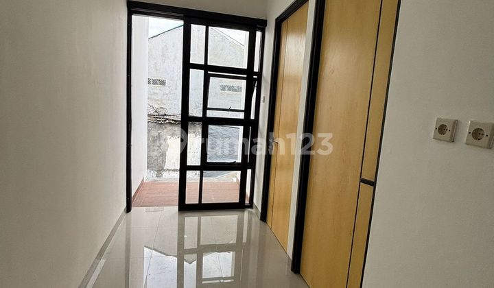 Rumah Cantik Free Biaya Biaya Ada 2 dan 3 Lantai Tidak Banjir Rumah Cantik Free Biaya Biaya Ada 2 dan 3 Lantai Tidak Banjir