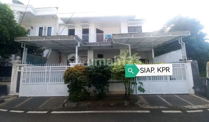 Rumah Cantik Di Komplek Billymoon Pondok Kelapa 2,5 Lantai