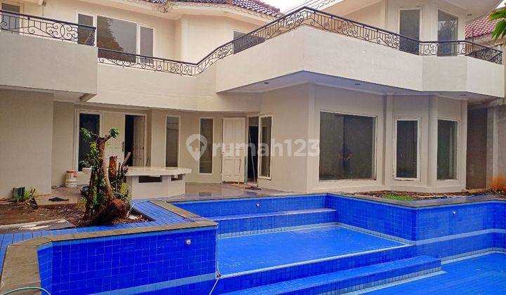 Disewakan Rumah Menteng Cantik Nan Asri di Kawasan Elite Menteng 1