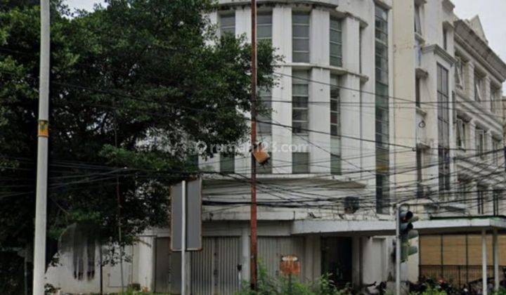 Disewakan Gedung Ex Bank Permata Bangunan Kokoh 1