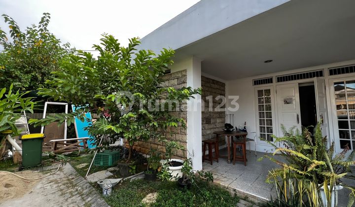 Dijual Rumah Hadap Timur Laut Kawasan Menteng