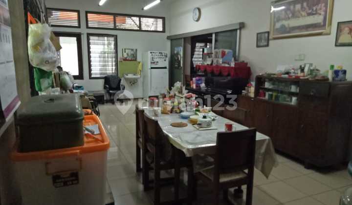 Dijual Rumah Gede Sederhana SHM Nyamann  2