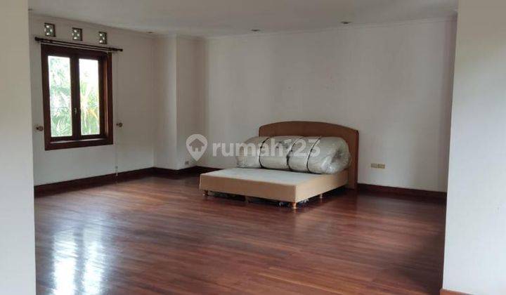 Rumah Mewah di Lingkungan Executif Kuningan  2