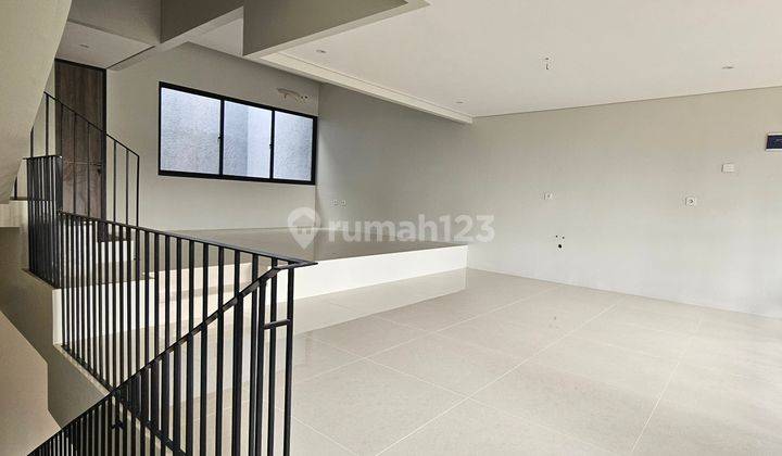 Townhouse di Kemang Brand New Dekat Stasiun Dan Tol 2