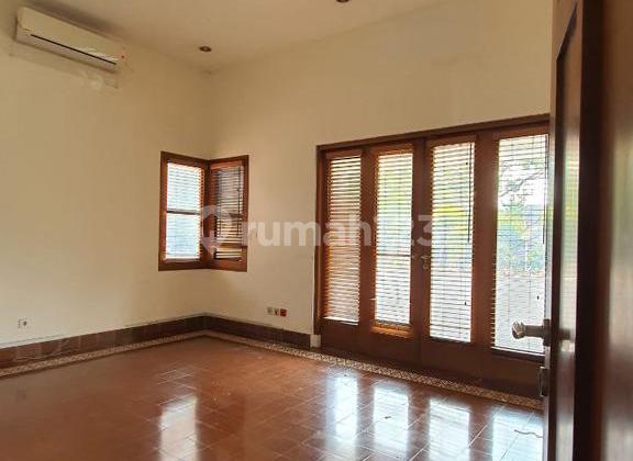 Disewakan Rumah Cocok Untuk Kantor di Menteng  2