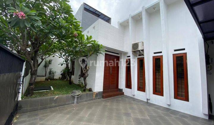 DIJUAL RUMAH LOKASI STRATEGIS  1