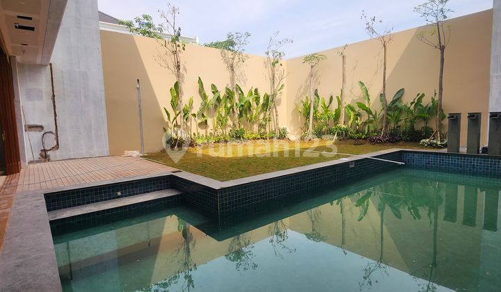 Di Jual Rumah Mewah Kemang