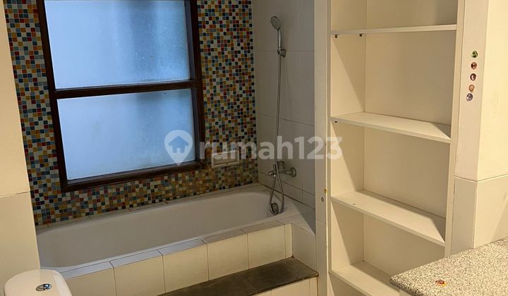 For Rent Beautiful House, Kemang Area 2