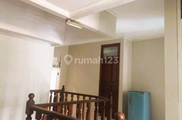 Rumah Di Jual Di Jakarta Pusat Shm 3 Lantai 2