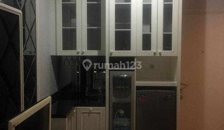 Dijual Cepat Unit Apartemen Full Furnish Costum di Cijantung Jakarta Timur Pinggir Jalan raya Dan Dekat Tol 2