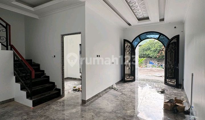 Rumah Townhouse Mewah3 Lantai Dgn Attic Room Dekat Universitas Indonesia Dan Tolkukusan