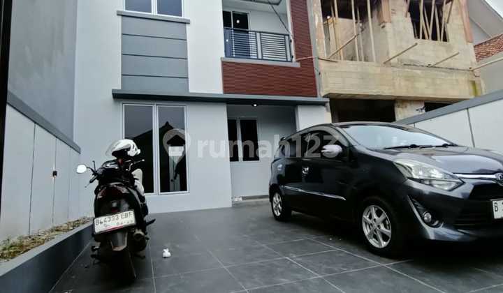 Rumah 2 Lantai Siap Huni di Kalimulya Nempel Gdc Dekat St Depok