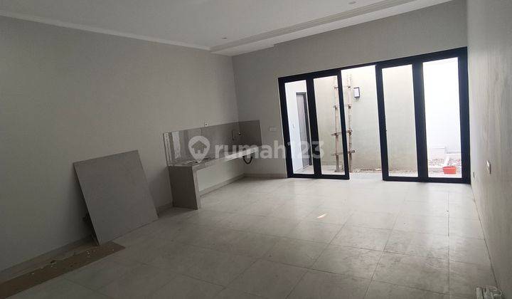 Rumah 2 Lantai Baru Unfurnished SHM di Kota Bekasi 2