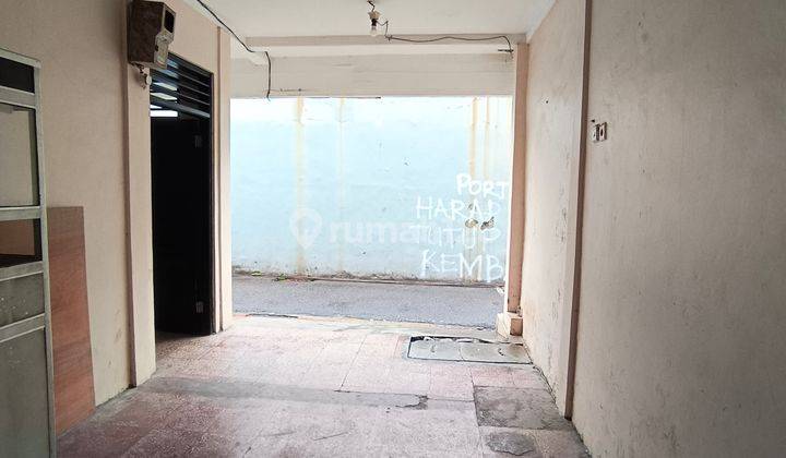 Dijua Cepat Rumah 2 Lantai Unfurnished SHM Dikota Jakarta 2