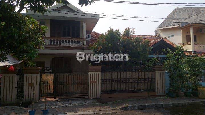 Rumah 2 lantai jalan Juanda Tangerang 1