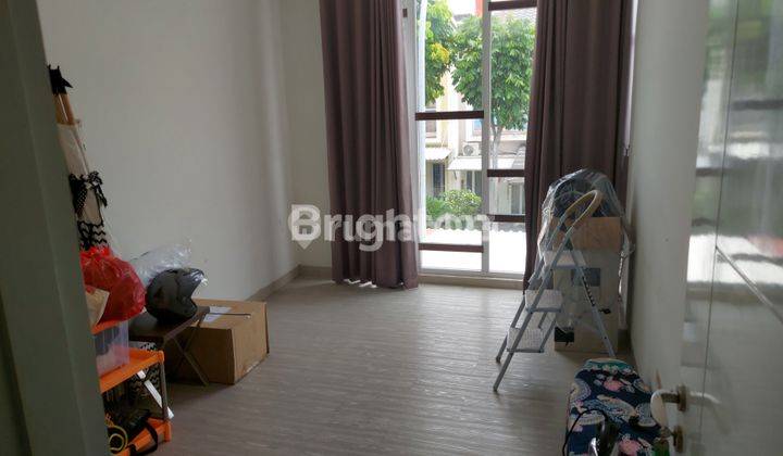 RUMAH BAGUS 2,5 LANTAI SIAP HUNI DI GREEN LAKE CITY TANGERANG 2