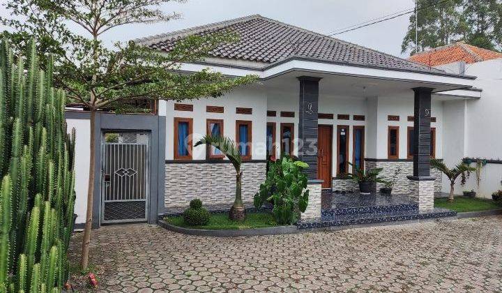 Rumah 1 lantai Pangauban Garut cocok untuk vila halaman luas 1