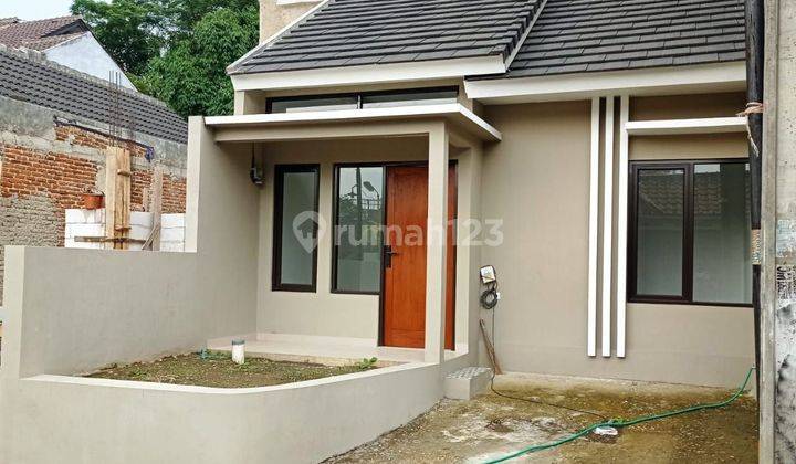 Rumah di Komplek duta parahyangan.Hj Gofur ,Ngamprah SHM Bagus 1