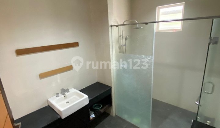 Ready-to-Occupy House on Poros Raya Permata Jingga, Lowokwaru, Malang 2