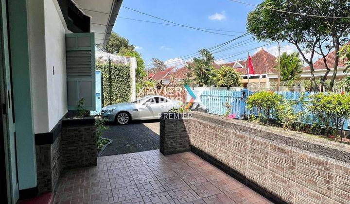 Rumah Bangunan Kolonial Di Ijen Boulevard, Klojen Malang Dn1180  2