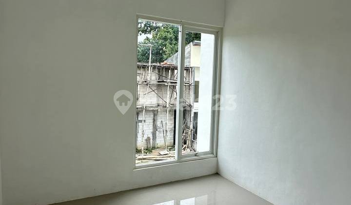 Rumah Siap Huni Desain Modern di Sanata Village Kedungkandang Malang 2