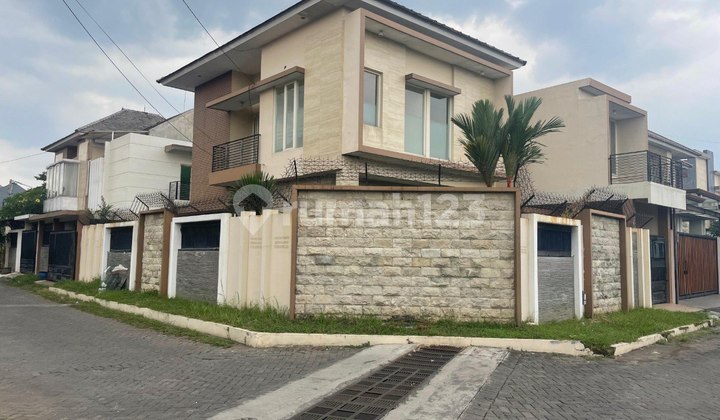 Luxury House Ready to Occupy in Kartika Asri Housing, Blimbing Malang 2