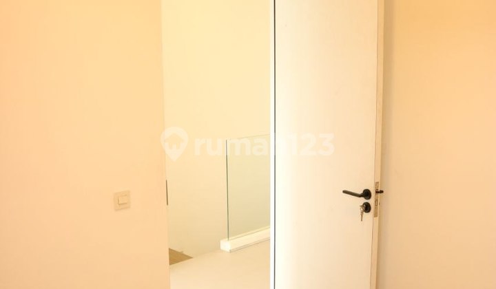 Rumah Premium Modern di Graha Green Garden, Surabaya 2