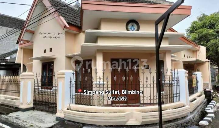 Well-Maintained House in Simpang Sulfat Blimbing Pandanwangi Malang