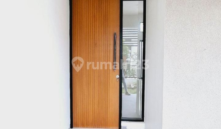 Rumah Modern Selangkah ke Exit Tol Sawojajar Kedungkandang Malang