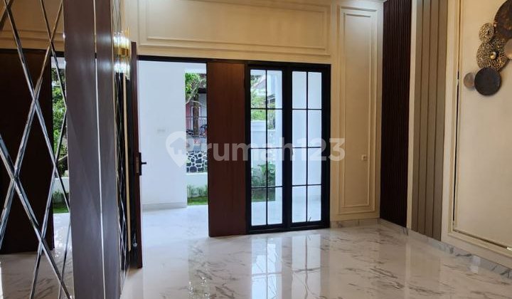 New House with American Style Concept in Oma Campus Area, Dau Malang 2