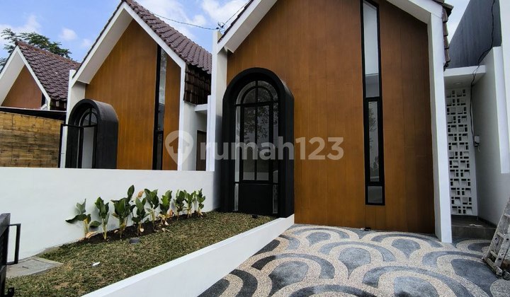 Super Beautiful New Ready-to-Occupy House in Greenland Tidar Malang 2