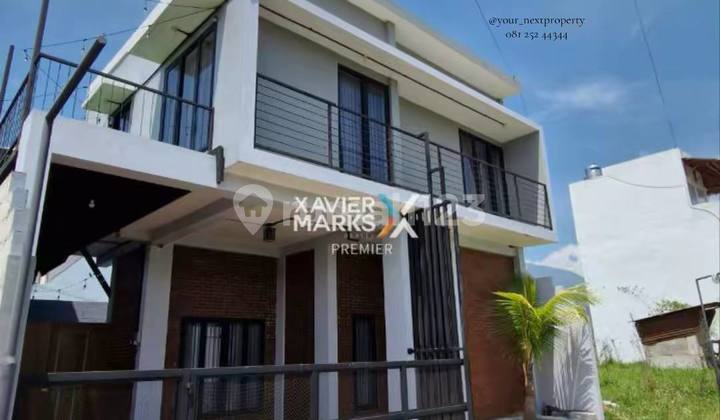 Villa Modern+Kolam Renang di Daerah Lembah Metro Kota Batu Malang