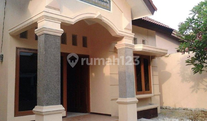Rumah Sangat Terawat di Perumahan Pondok Jati, Buduran Sidoarjo 2