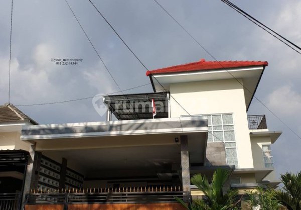 Furnished House In De Daun Residence Housing, Junrejo, Batu City