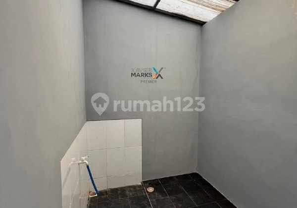 Modern Minimalist Strategic House in Araya Malang 2