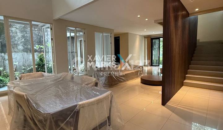 Rumah Design Modern Full Furnish di Greenwood Golf Kota Araya Malang 2