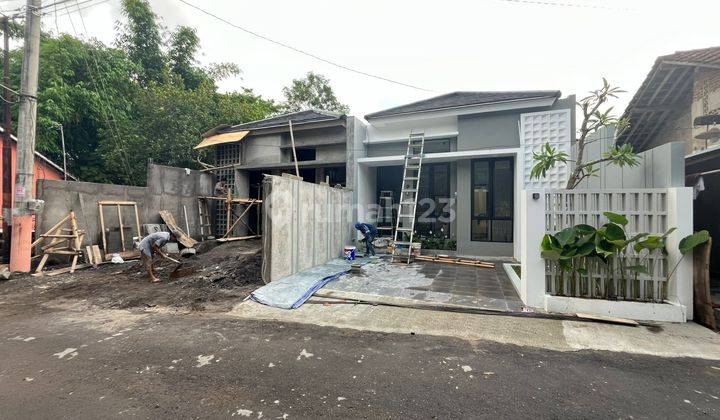 Rumah Modern Limasan 800 Jt an di Jl Godean Km 7 Sleman 1