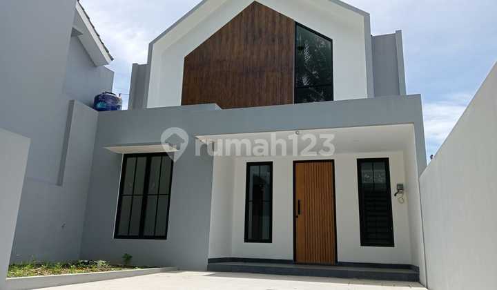 Ready to Occupy! Beautiful House Starting from 600 Million - Complete SHM & IMB Legality!