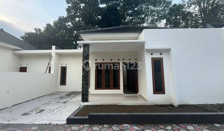 Rumah Baru dalam Cluster 700 jt-an di Jl Kebonagung Mlati Sleman