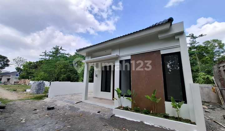 Rumah Modern Estetik dalam CLuster dekat Pabrik Gula Madukismo Bantul 1