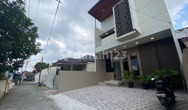 Rumah Mewah 2 Lantai di Condongcatur Sleman Dekat Kampus Ugm