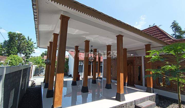 Rumah Joglo Full Furnished Tanah Luas di Utara Candi Prambanan 2