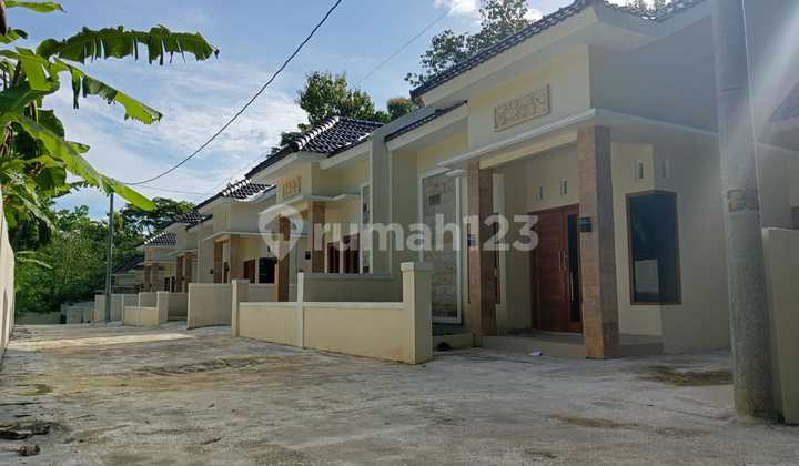 New House Ready to Occupy in Moyudan Sleman - Affordable Price 370 Million 2