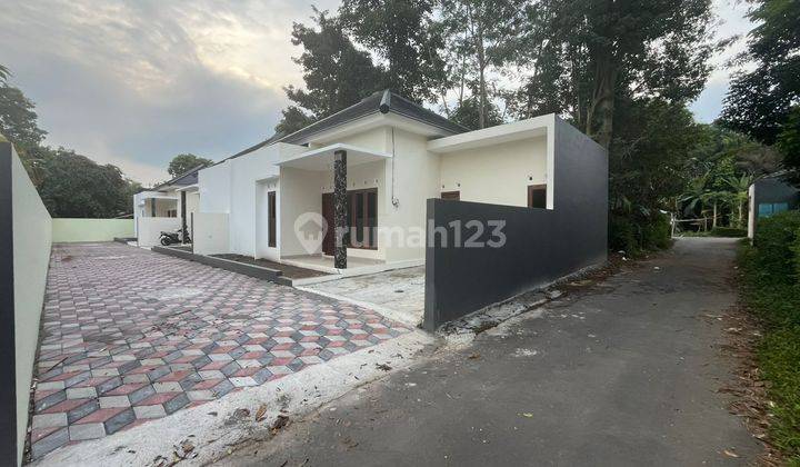 Rumah Baru dalam Cluster 700 jt-an di Jl Kebonagung Mlati Sleman