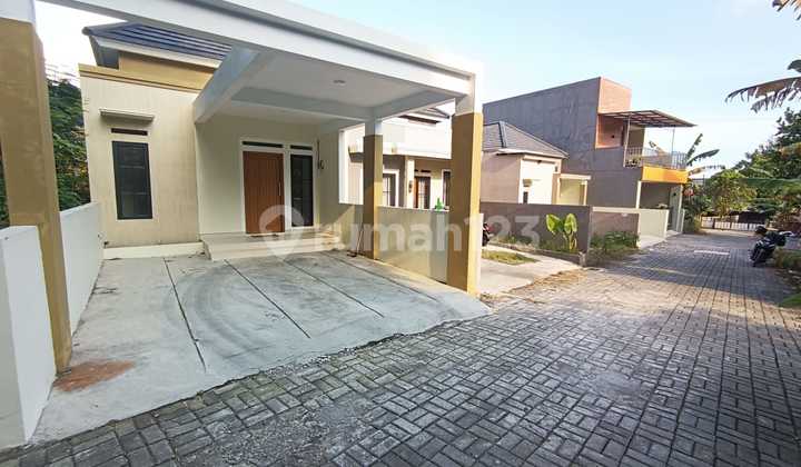 Rumah Tumbuh 690 Juta Siap AJB Dekat Kampus Uii Jl Kaliurang Sleman Rumah Tumbuh 690 Juta Siap AJB Dekat Kampus Uii Jl Kaliurang Sleman