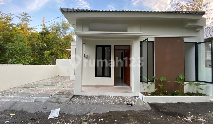 One More Step, Own a Serene Home with Safe Legality - Near UMY & Jogja City Center 1